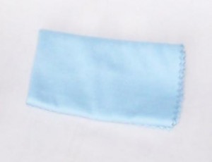 ergonoptix-micro-fiber-cleaning-cloth-for-surgical-dental-loupes